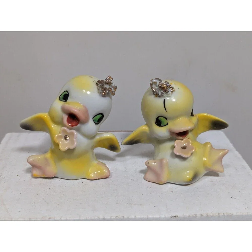 Vintage Ceramic Anthropomorphic Yellow Birds Flowers & Crown Salt Pepper Shakers